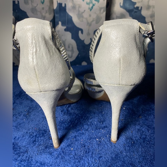 Gianni Bini Heels - Picture 7 of 13